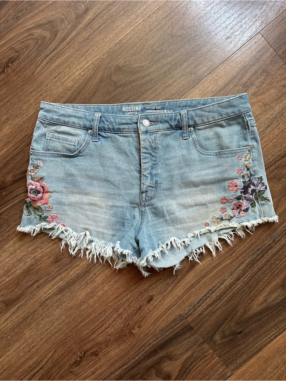 Mossimo Supply Co. Light Blue Women’s Cuttoff Shorts